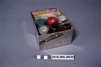 藏品(藥品罐)的圖片