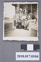 藏品(林坤佐夫妻與友人攝於蓮池潭春秋閣)的圖片