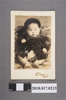 藏品(嬰兒肖像照)的圖片