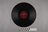 藏品(臺灣古倫美亞唱片公司發行編號80214《流行歌：青春怨》蟲膠唱片)的圖片