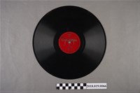 藏品(臺灣古倫美亞唱片公司發行編號15007A《南管清曲：山險峻(三段)、山險峻(四段)》蟲膠唱片)的圖片