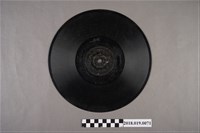 藏品(臺灣古倫美亞唱片公司發行編號80003A《南管清曲：隨君出來》蟲膠唱片)的圖片