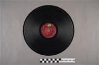 藏品(臺灣古倫美亞唱片公司發行編號80124《風俗戲：閙洞房(其一)、(其二)》蟲膠唱片)的圖片