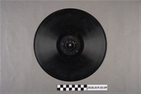 藏品(臺灣古倫美亞唱片公司發行利家商標編號T?《小曲：九連環、嘆烟花》蟲膠唱片)的圖片