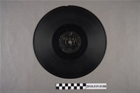 藏品(臺灣古倫美亞唱片公司發行利家商標編號T198《歌仔曲：薄命閨女怨(一)、(二)》蟲膠唱片)的圖片