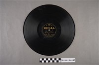 藏品(臺灣古倫美亞唱片公司發行利家商標編號T214《新欵歌仔戲：仙女下凡配文瑞：頭本崔文瑞(三段)、(四段)》蟲膠唱片)的圖片