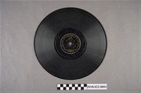 藏品(勝利唱片公司發行編號「FJ-1058」《半夜調、海邊風》10吋蟲膠唱片)的圖片