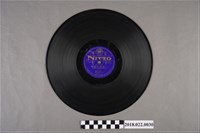藏品(日東唱片公司發行編號「N681」《新歌仔戲：三伯英台回陽（七）、（八）》10吋蟲膠唱片)的圖片