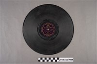 藏品(勝利唱片公司發行編號「FJ-1040」《歌仔戲：鳳嬌祭江（三）、（四）》10吋蟲膠唱片)的圖片