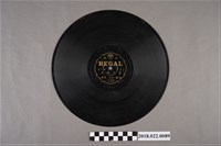 藏品(利家唱片公司發行編號「T325」《連文逃走（其五）、（其六）》10吋蟲膠唱片)的圖片