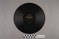 藏品(利家唱片公司發行編號「T-332」《連文認親（其五）、（其六）》10吋蟲膠唱片)的圖片