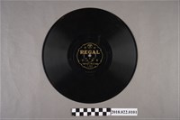 藏品(利家唱片公司發行編號「T353」《歌曲戲：曹操迫宮（其九）、（其十）》10吋蟲膠唱片)的圖片