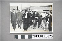 藏品(1960年宋美齡率領婦女領導幹部巡視眷村照片)的圖片