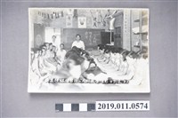 藏品(博莊裁縫補班公民科教學情形)的圖片