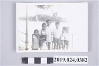 藏品(姪兒女、子女於大貝湖合照)的圖片