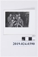 藏品(柯蔡阿李與子女)的圖片