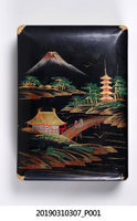 藏品(神社山巒造型臺灣紅茶漆器盒)的圖片
