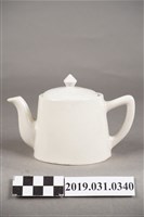 藏品(陶製白色有提把茶壺)的圖片