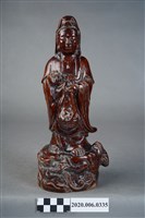 藏品(陶製臺灣南投燒提籃觀音神像)的圖片