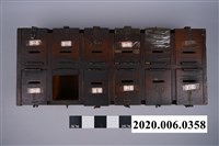 藏品(木製真花園統計號碼箱)的圖片