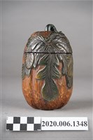 藏品(木製瓜型有蓋漆器煙盒)的圖片