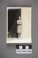 藏品(女子於門前獨照)的圖片