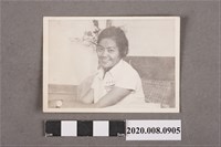 藏品(女子獨照)的圖片