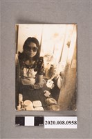 藏品(女子獨照)的圖片