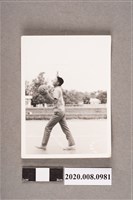 藏品(男子打籃球照)的圖片