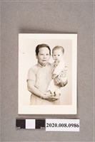 藏品(婦人與嬰孩合照)的圖片