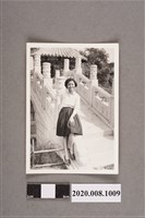 藏品(女子獨照)的圖片