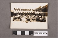 藏品(女童於靈山廟前團體照)的圖片