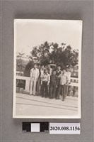 藏品(8名男子合照)的圖片