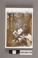 藏品(4名男子野餐照)的圖片