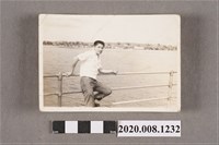 藏品(男子於湖景獨照)的圖片