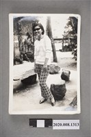藏品(墨鏡女子獨照)的圖片