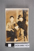 藏品(3名男子合照)的圖片