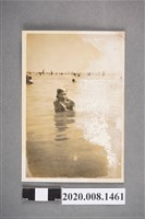 藏品(水中男子獨照)的圖片