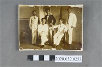 藏品(杜香國與四友人合照)的圖片