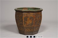 藏品(醬釉八角陶缸)的圖片