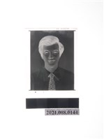 藏品(盧修一2吋證件照底片(變形蟲圖騰領帶))的圖片