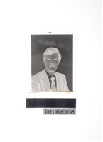 藏品(盧修一半身證件照底片(看鏡頭))的圖片