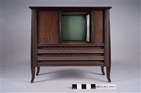 藏品(三洋牌開門式腳架型黑白電視機)的圖片