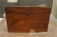 藏品(單側玻璃木質書櫃)的圖片