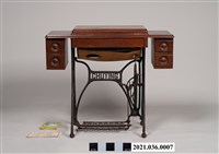 藏品(勝家238型錦妃七巧縫紉機組)的圖片