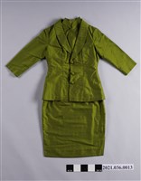 藏品(秋香綠長袖立領兩件式旗袍套裝)的圖片