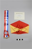 藏品(李遠哲2004年巴拉圭北部大學名譽博士證書及學位袍)的圖片