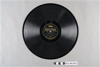 藏品(HIKOKI(飛行機唱片商標)編號「19102」《流行小曲：雪梅思君（一）、雪梅思君（二）》10吋蟲膠唱片)的圖片