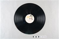 藏品(勝利(日)編號「V-41744」《流行歌：夢みる乙女、有樂町で逢いましょう》10吋蟲膠唱片)的圖片