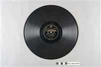 藏品(Columbia(日)編號「30434」《大每‧東日連載‧東寶映画「白蘭の歌」主題歌：白蘭の歌、いとしあの星》10吋蟲膠唱片)的圖片